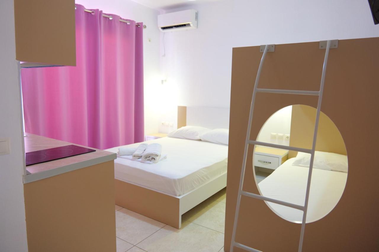 Vila Unique Aparthotel คซามิล ภายนอก รูปภาพ