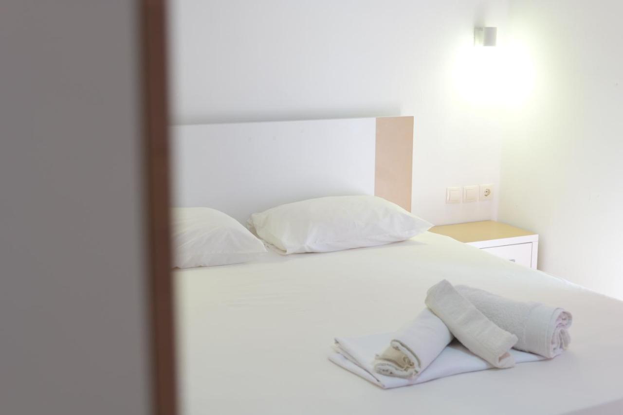 Vila Unique Aparthotel คซามิล ภายนอก รูปภาพ