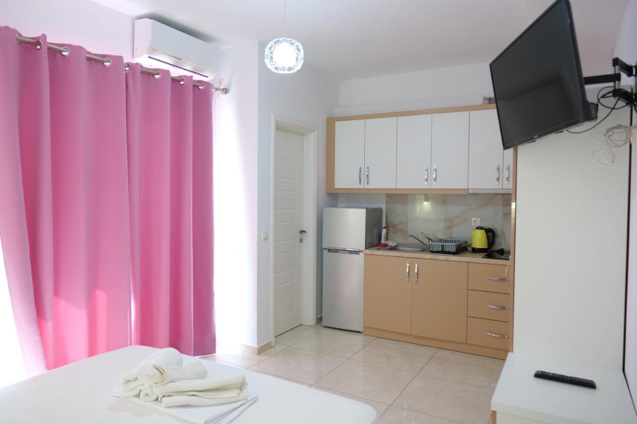 Vila Unique Aparthotel คซามิล ภายนอก รูปภาพ