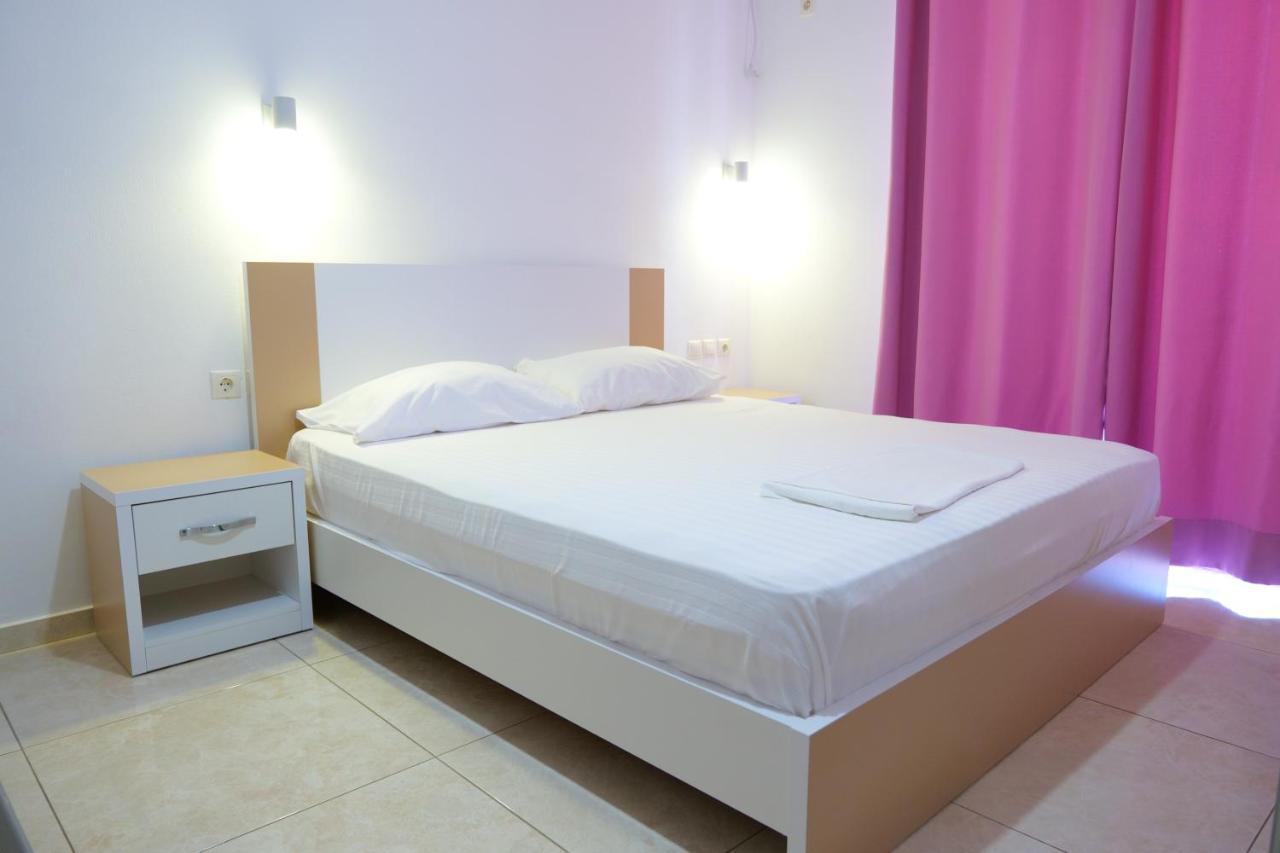 Vila Unique Aparthotel คซามิล ภายนอก รูปภาพ